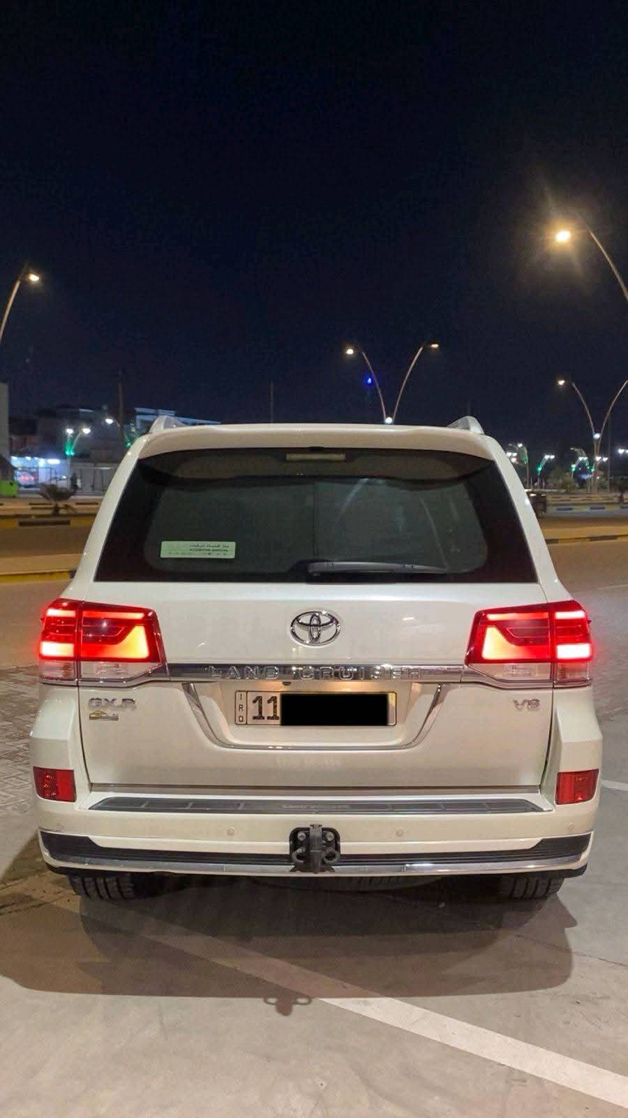 السلام عليكم للبيع تيوتا لاندكروز 2017 محرك 8سلندر شركه ساز رقم بغداد ماشيه 131 مكفوله من الصبغ والضربه يوجد بارد بسيط فقط السعر 475 للاستفسار
*********** 