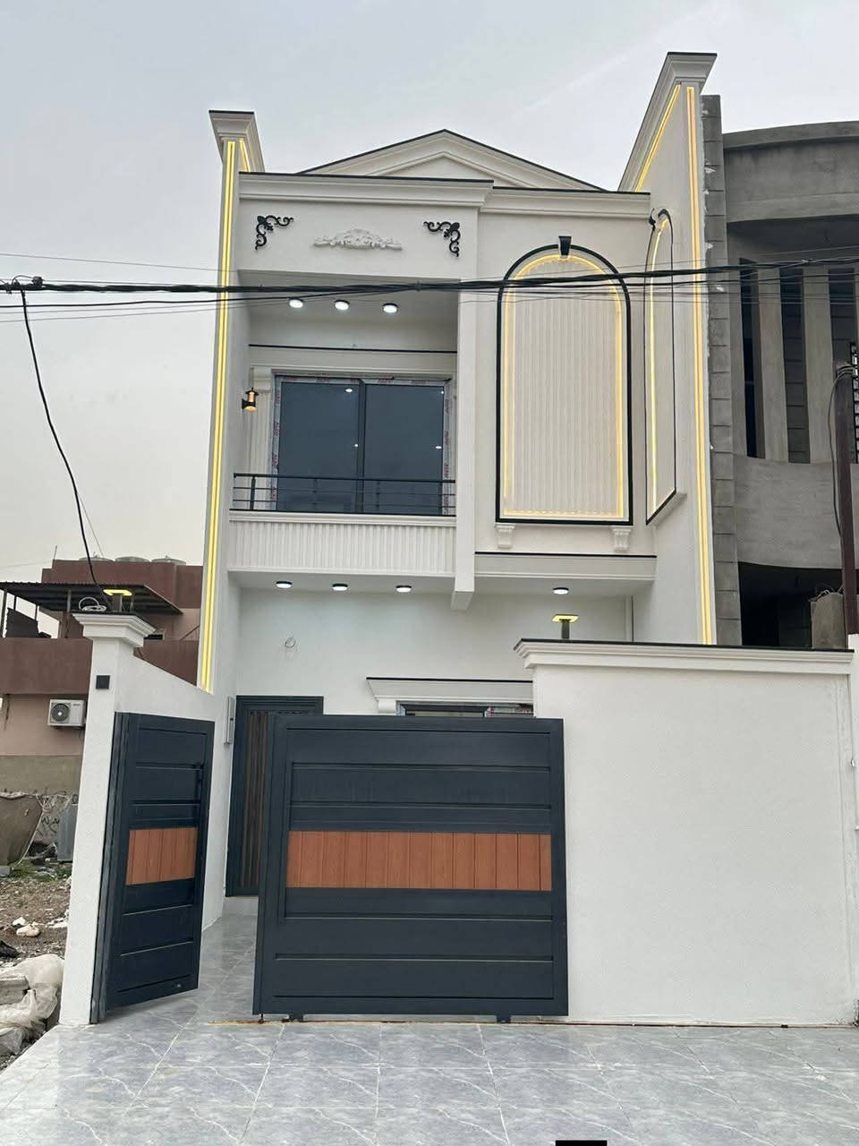 #دار_للبيع طابو صرف المساحة 100م واجهة 5م مقابل حديقه🌲
ــــــــــــــــــــــــــــــــــــــــــــــــــــــ
#العنوان_كركوك حي الأسرى والمفقودين   دور السكك مقابل أقصى مول 
 ــــــــــــــــــــــــــــــــــــــــــــــــــــــــــــــــــــــــــــــــ #طابقين_يحتوي على  غرفة  نوم  مطبخ وهول واستقبال وصحيات درج داخلي   طابق ثاني غرفة نوم وهول صحيات وكراج سياره 💎
 ــــــــــــــــــــــــــــــــــــــــــــــــــــــــــــــــــــــــــــــــــ
#مواصفات_الدار نظام تبريد مركزي نظام كامرات نظام طاقه شمسيه نظام غاز ديكورات مغربي واجهه فلين✅
ــــــــــــــــــــــــــــــــــــــــــــــــــــــــــــــــــــــــــــــــ 
#لمعرفة_السعر علق برقم 1✨

#للاستفسار الاتصال على الرقم التالي***********☎️
ـــــــــــــــــــــــــــــــــــــــــــــــــــــــــــــــــــــــــــــــــــــــــــ
🔨 مقاولات عامة – بناء، ترميم، ديكور 🏗️

هل تبحث عن مكتب موثوق ينفذ شغلك بالجودة والدقة المطلوبة؟
📌 يقدم لك:

مكتب ليان للمقاولات العامه 

بناء وتشطيب من الأساس إلى التسليم 🔑

ترميم وصيانة المباني والفلل 🏠

تصميم وتنفيذ ديكورات عصرية ✨

✅ التزام بالمواعيد
✅ أسعار تنافسية
✅ كوادر هندسية وفنية متخصصة

📞 اتصل بنا الآن أو راسلنا على الخاص للتفاصيل والعروض الخاصة(***********)
