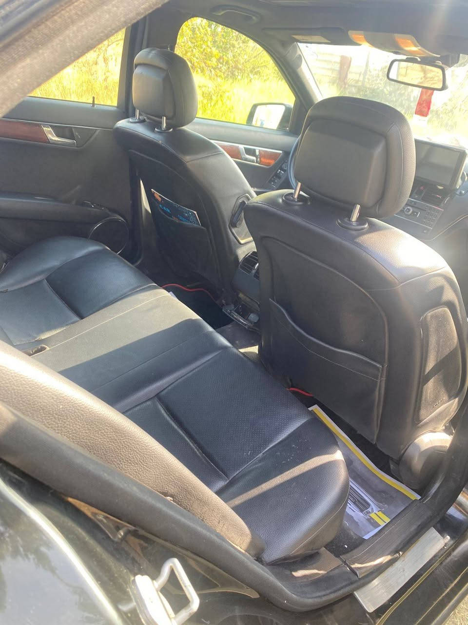 السلام عليكم مارسدس موديل ٢٠١١ مراوس فقط بستاركس خصوصي محرك ٦ سلندر منظومه تبريد جديده تخم تاير باتري جديد سياره ٤ قطع صبغ بدون دواخل وبيها سونا واذا عجبك انت افحص تلفون ***********
