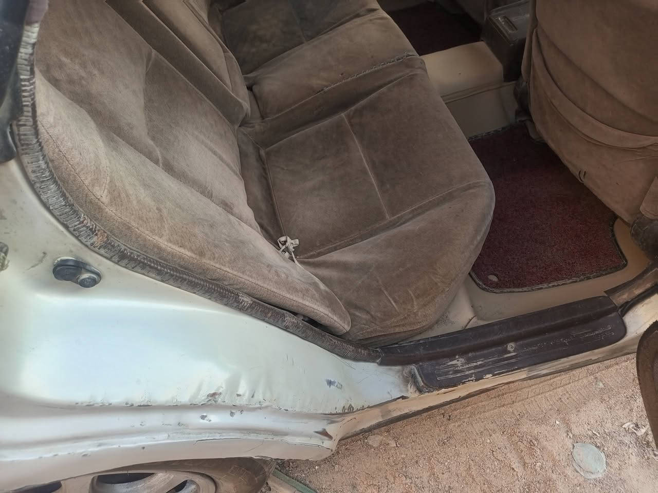 سياره مارك نفخ كصه جنطه جاهزه سياره رقم بصره الماني بيها خياس قليل بلحوض الخلفي من مداكر سياره تخم تاير كير ومكينه وتبريد شغال سنويه منتهيه سعر 33 مجال قليل رقم نقال ***********العنوان زبير
