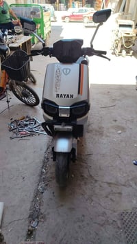 دراجة شحن للبيع سعر 900عنوان ابو غريب 07707094733