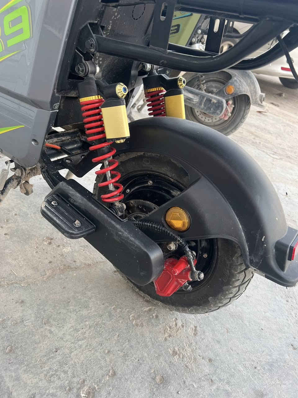 R9 للبيع السعر خاص موديل 2025


**إذا كنت صاحب هذا الإعلان وتريد حذفه لأي سبب، رجاءا أرسل رسالة إلى الدعم الفني**