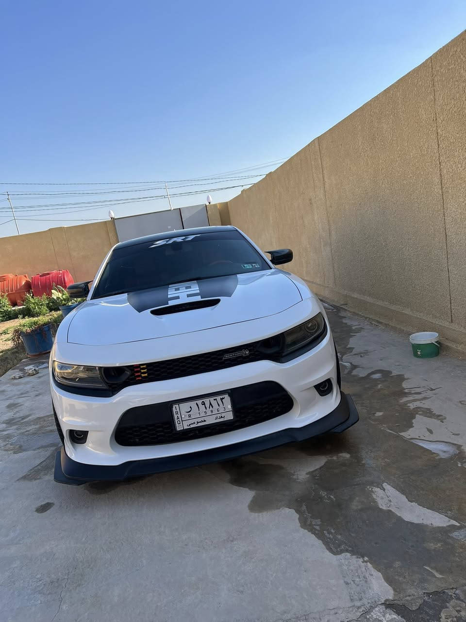 السلام عليكم
من رخصة الادمن .
جارجر 2019  RT -5700 هيمي فول المواصفات.
فتحه
كشن حضن 
دكمة سبورت
دكمة سوبر أتراك باك 
كامرا 
حساس خلفي 
نقطة عمياء 
ويل 20 نجمة 
هواي بيها مواصفات 
حادثها كما مرفق في الصوره الجاملغ الأمامي وملاونين نص من الباب جهة السايق البنيد والجاملغ العكس كلير من امريكا بدون دواخل وبدون اي ضرر لا شاصي ولا لغط كفاله  مكينه وكير كفالة العنوان بابل — الحلة 
للتواصل عبر رقم الهاتف 
*********** غير متواجد على النت والله يرزق الجميع .

