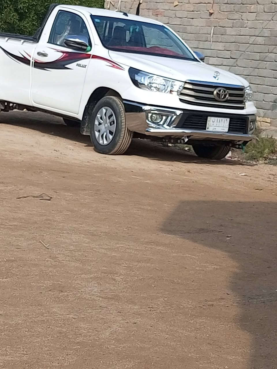 سلام عليكم بيكم لبيع اكويتي سياره نضيفه معنه الكلمه بيه بارد 
السعر 250 رقم ***********
