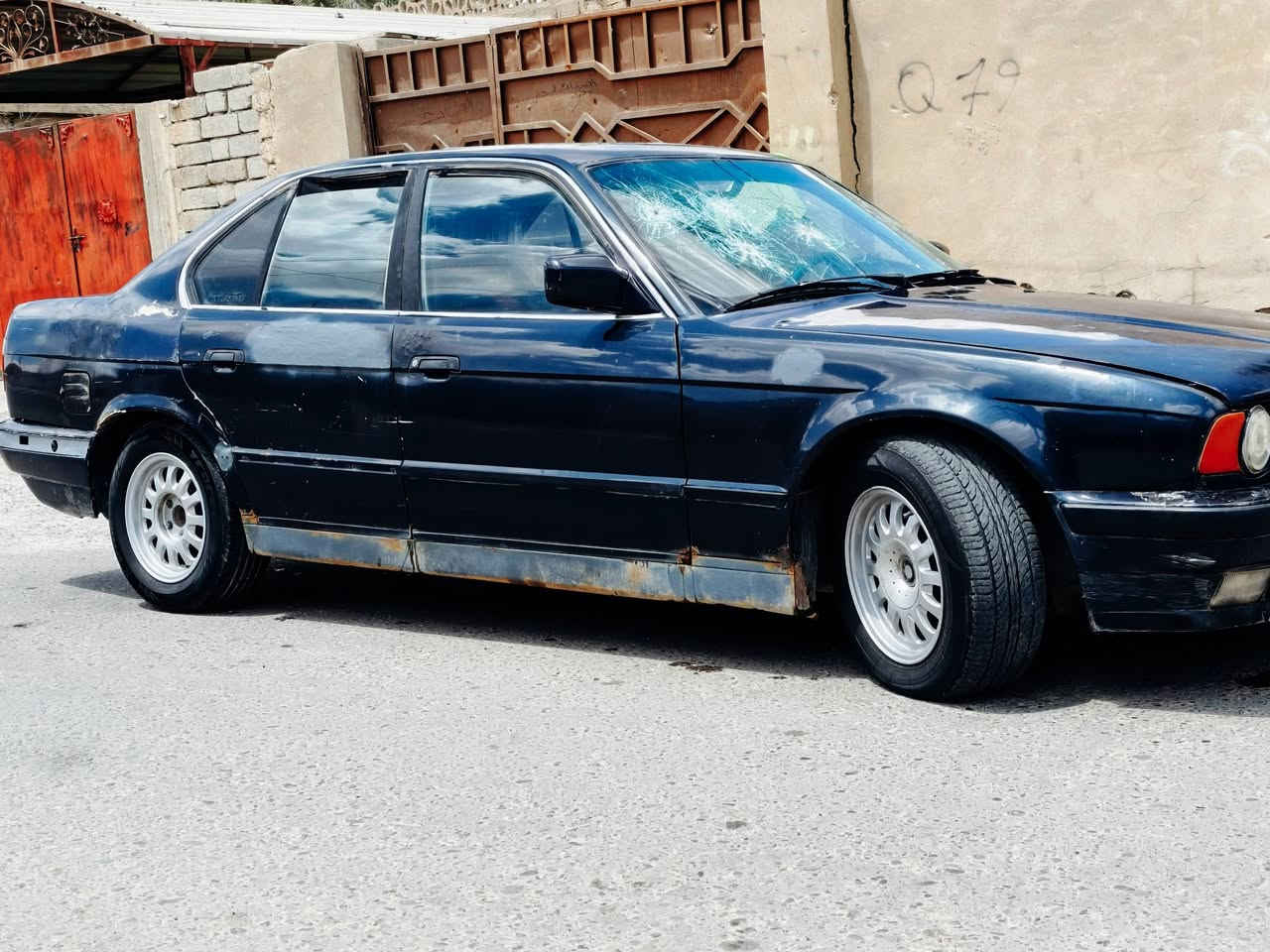 السلام عليكم
بي ام 525 أصل للبيع او مراوس
موديل 1990 
رقم صلاح الدين دولي سنويه 2031
شرط التحويل 
كير محرك شرط
كير عادي 
محرك 28 كبس 
اكسل جديد كاردن جديد البارحه شديته
شلعة ومعدل فول 🔥
صدر و تخم تاير جديد 
ترايك 200 شرط
تحتاج جام و 4 بطاين فقط 
شاشه اربع سماعات شغال
وتحتاج صبغ

ملاحظة 
ترهم مقدمة مع كافة الضمانات

((السعر)) 
34 وبيها مجال للطيبين ويا هلا بل شرايه

للأستفسار اكثر اتصل وبيك خير وتدلل
((***********))
((‏‪***********‬‏))
متواجد واتساب
