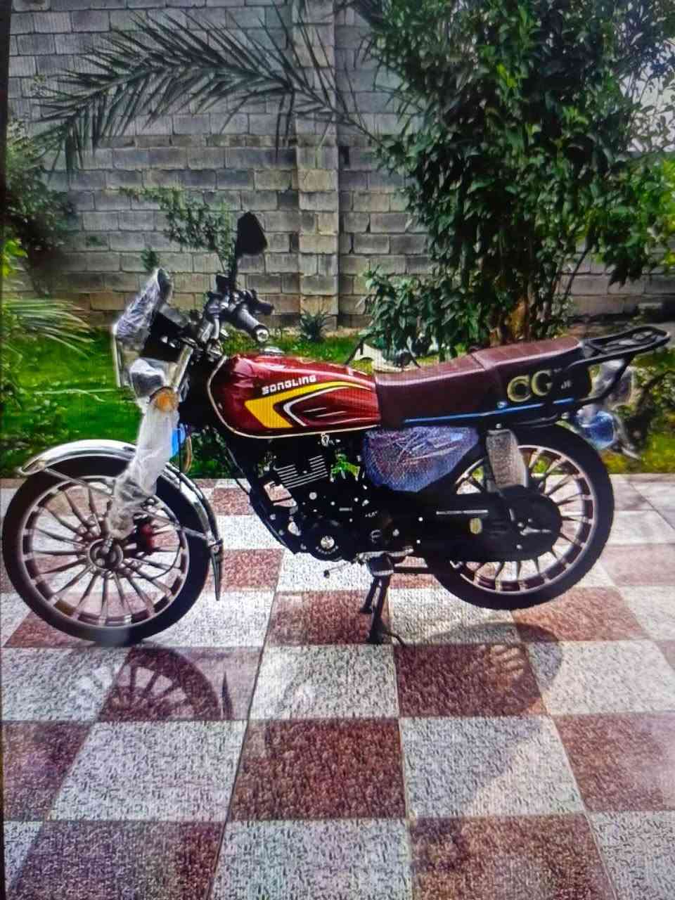 سلام عليكم ماطور سيفون للبيع مديل 2060 نضلفة فول  البكان ديالى السعر 850 الرقم ***********   بس. جيست التانكي ولكشن
