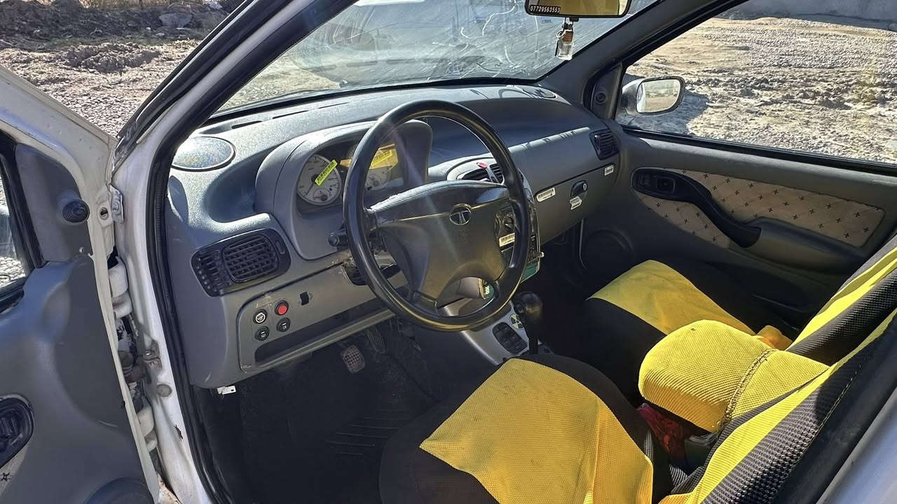 سلام وعليكم سياره البيع تاتا مسجله التأميم سنويه خضره شرعي موجود محرك وكير شرط مالات مازده صدر جديد كهربيات كلها شقاله كير تماتيك سياره مال بيت ومال تكسي   السعر 23 وبيه مجال مكان السياره الشرقاط ***********
