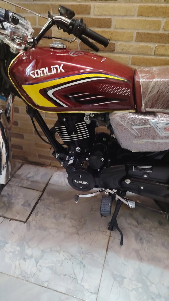 السلام عليكم دراجة إيراني للبيع موديل2025 دراجه جديده مستعمله قليل زيرو مكفوله كفاله عامه من كََلشي الدراجه مستخدمه أقل من اسبوع دراجه جديده
تشغيل عن بعد
عدد بصمه 2
ماشيه 1000
مكاني بغداد الكريعات *********** متواجد واتساب السعر خاص رجا لمو شراي لايتصل
