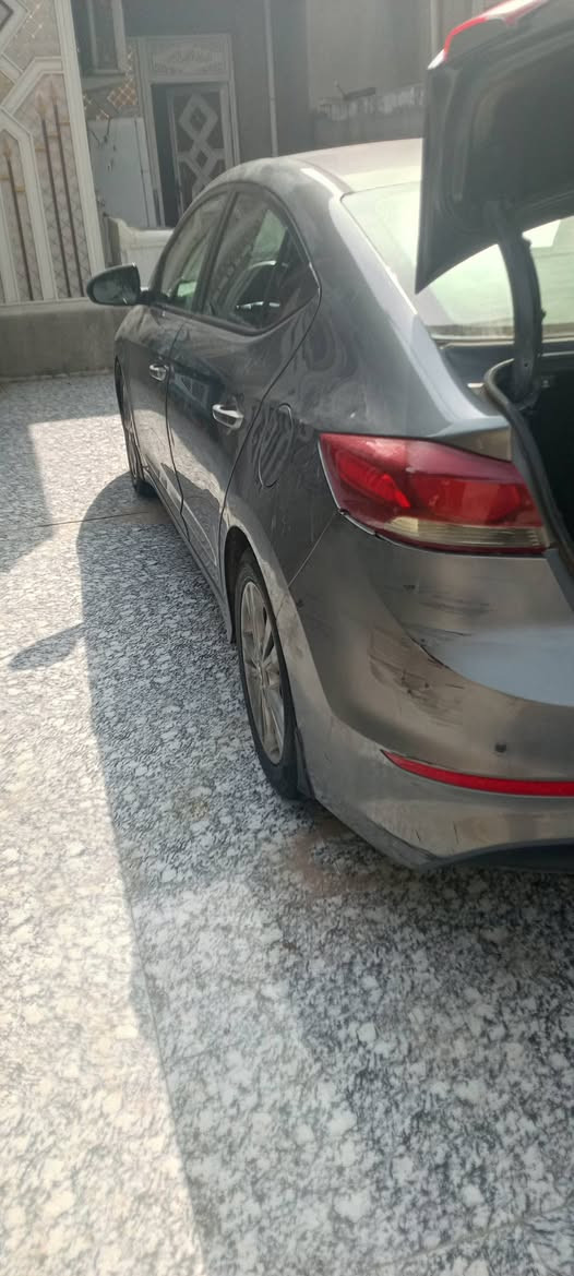 النترا 18فول رقم بغداد بسمي حادث قطعتين بنيد وجاملق السعر 130ومجال للسعر موجود
ترهم مراوس اكسنت خليجي اوسني 20ملاحضة الصبح مموجود  بعدها اي وقت خابر ودلل
***********
***********
