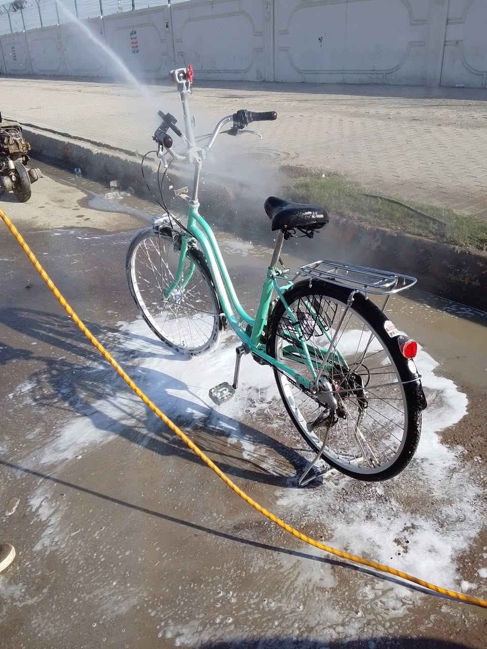 سلام عليكم شباب بايسكل بطه للبيع كير حساس كلشي شغال  باسكل مكفول نضافه 100/100 بايسكل سعره150وبي مجال لشرايه✅✅.


**إذا كنت صاحب هذا الإعلان وتريد حذفه لأي سبب، رجاءا أرسل رسالة إلى الدعم الفني**