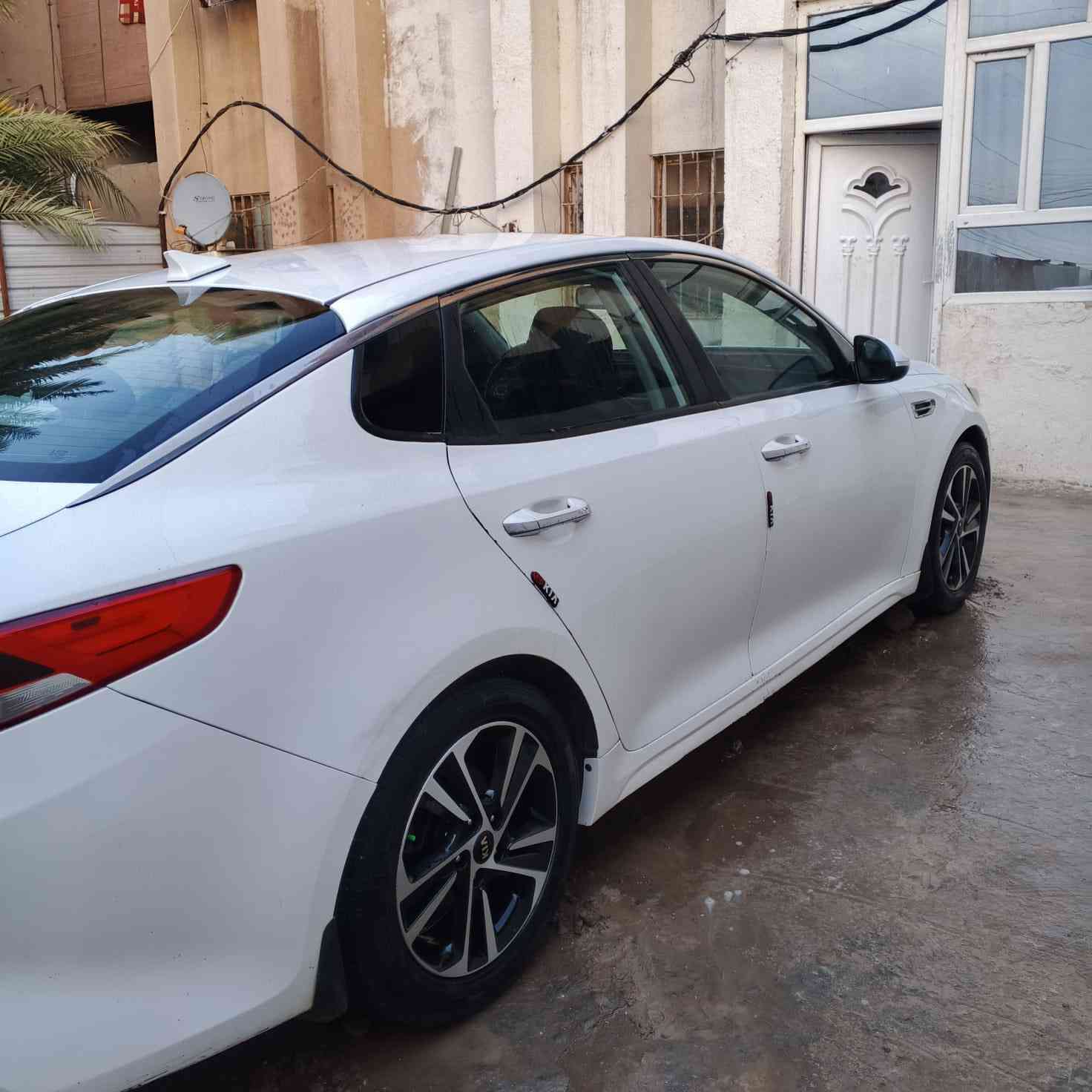 للبيع اوبتما 2017 وارد امريكي حادث باب صدر صور حادث مرفقه حادث بسيط ملاونين صفحه فقط صبغ بدون معجون مواصفات fe ٣ انضمه قياده تحكمات داخل جلد وصاج اشاير مري مكينه وكير خير  من الله رقم بغداد الدولي تحويل ثاني يوم مكان السياره بغداد ابوغريب السعر ١١٥ وبيها مجال بسيط هاتف*********** اخوان مكلف بالنشر الله شاهد رقم صاحبه وخابرو
