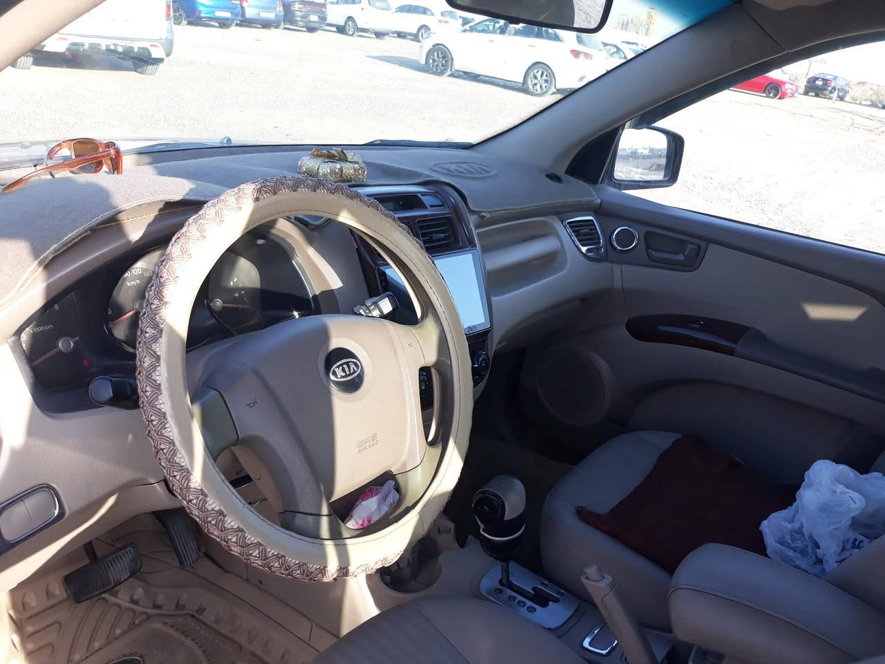 السلام عليكم 
كيا سبورتج ٢٠٠٩  بغداد انكليزي 
خليجية حصرا لزكة الشركة بالسيارة 
كفالة عامة وضع الشركة 
استخدام شخصي 
لون مميز 
سعر  ١٣٠ 
***********
