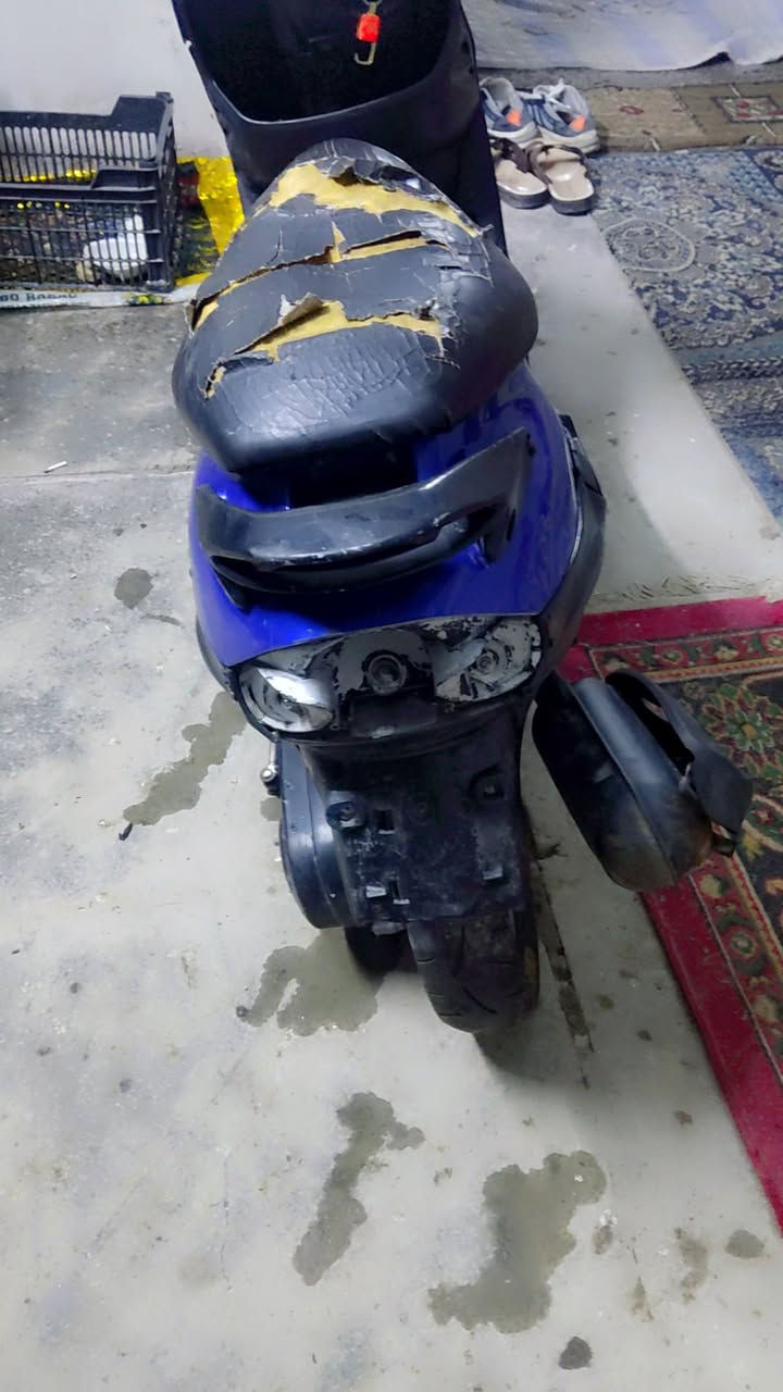 سلام عليكم 
دراجه بيجي للبيع 
دراجه شغاله خير من الله نكره كهربائيات شغاله عوزها باتري فقط وبك لايت 
سعرهة 250 وبيها مجال للطيبين مكاني حسينيه مال راشديه رقمي ***********
