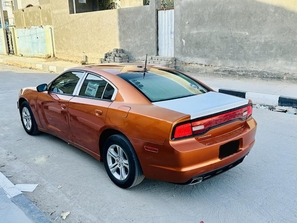 ***********  جارجر 2014 خليجي متوم طبق الأصل مكينه وكير 3600 كفاله تبريد ثلج حداده تايرات كهربائيات كله شرط سعر 55
