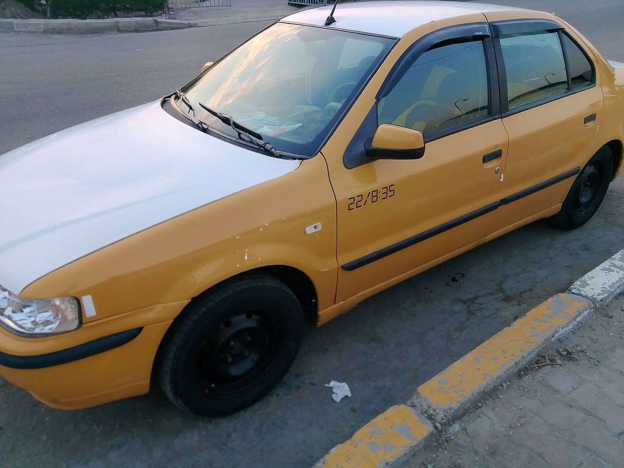 السلام وعليكم سمند موديل 2012رقم بغداد
مكينه كير صدره إمامي خلفي كوله جديد
بيها نص جاملغ خلفي صبغ 
سعره 35بيهامجال
عنوان بغداد 
رقم ***********
