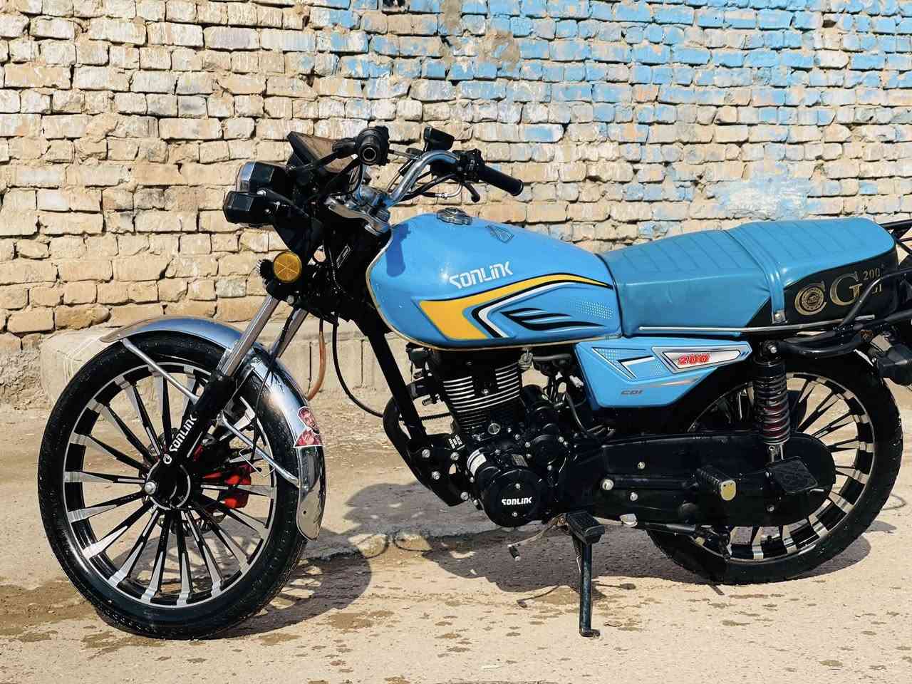 السلام عليكم دراجه سولنك باب اول مديل 2025اوراق كامله محرك 200مكفول كفاله عامه شلعه خير من الله السعر 800 وبي مجال للطيبين عنوان ديالئ الخالص سعديه الشط ***********
