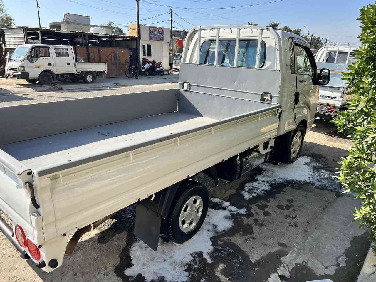 للبيع. كيا. بنكو 3. K.    مديل 2004. رقم بغداد دولي بسميً سنويه لل31.    محرك مفتوح 3000. مشترك.  بلاد.  جديد. مكفوله من ضربه وكص وتبديل شرط الفحص صبغ ملاحضات بالدوس وربع ايسر من جوه ممثر.    باقي كفاله عامه.  دواخل وضع الشركه.   كير.  اكسن.  حداده. شواصي.  كله جديد.  كهربيات.  كله شغال.    سياره. جاهزه.      السعر. 87.  ورقه 
مكاني بغداد.    💖.  هـ ***********.  اتصل. وتدلل.
