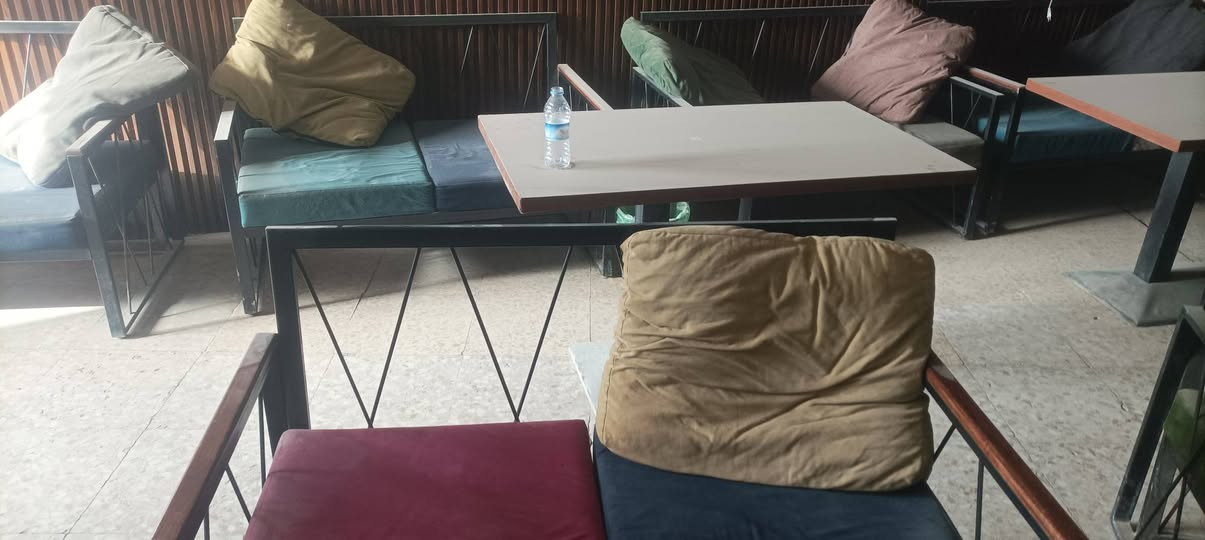 تخم كراسي تزكام مالت كوفي، يرهم للحدايق والبيت جديد للبيع العدد 20قطعه مع الطبلات الخشب للستفسار ***********
