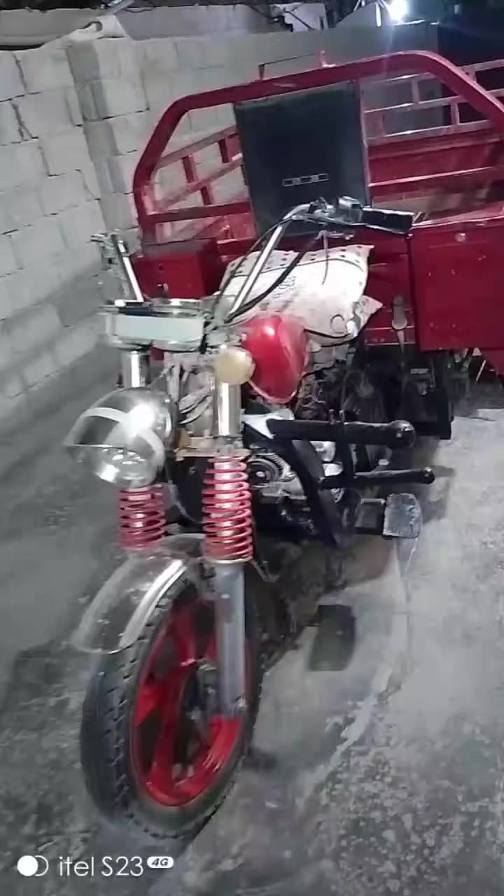 السلام عليكم ستوته للبيع موديل 17 العنوان بابل اوراق كامله أصولي مكينه 21 
السعر مليون و ميه 
الرقم ***********
