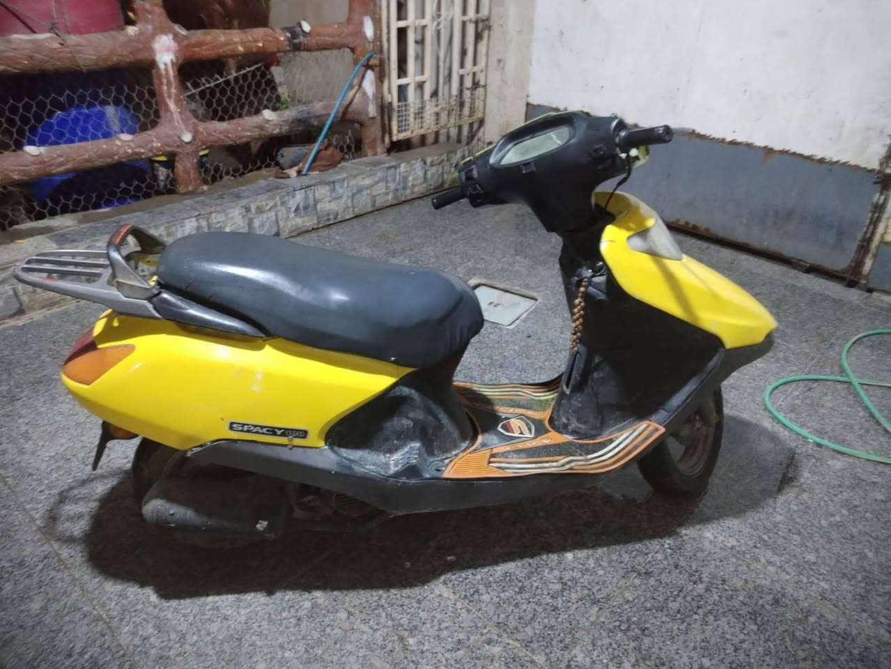 دراجه سبيسي اوراق العنوان ميسان
دراجه نظيفه اي ستفسار الاتصال على راعي الدراجه
واتساب وشريحه ***********
