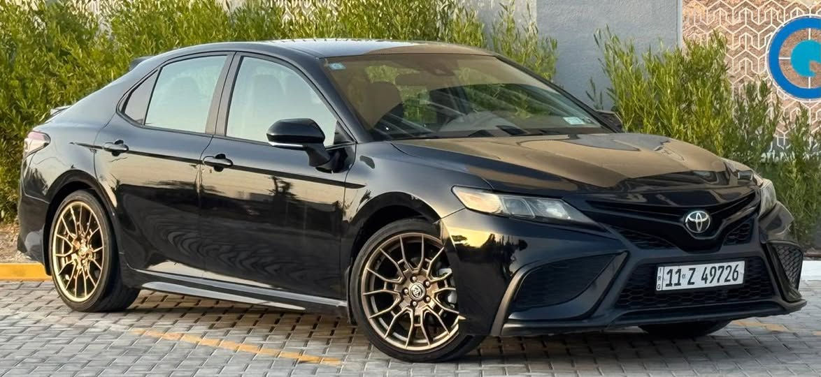 Toyota Camry Se 2023 تويوتا كامري
ماشية 21 الف كيلومتر
ضررها بسيط  بدون دواخل شرط الفحص
صبغ ٤ قطع و نص الباقي مكفول
( جميع الايرباكات سليمه )
محرك و كير مكفول 
بدون شخوط / رصعات / بارد
المواصفات Se :
-محرك حجم 2500 
-كشنات جلد
-كشنات تحكم كهرباء
-شاشة كبيرة
-ثلاث انظمة قيادة
-هاند بريك بصمة
-تبريد بيانو منفصل
-رادار امامي مع تحديد مسار
-تحكم ستيرن
-شفتات تبترونك
-شاشة معلومات كبيرة
السيارة جديد جدا بدون نقص شرط الفحص بالواقع احلى من الصور 
السعر 164 ورقه بيها مجال بسيط
عنواني بغداد / الكرخ
***********
