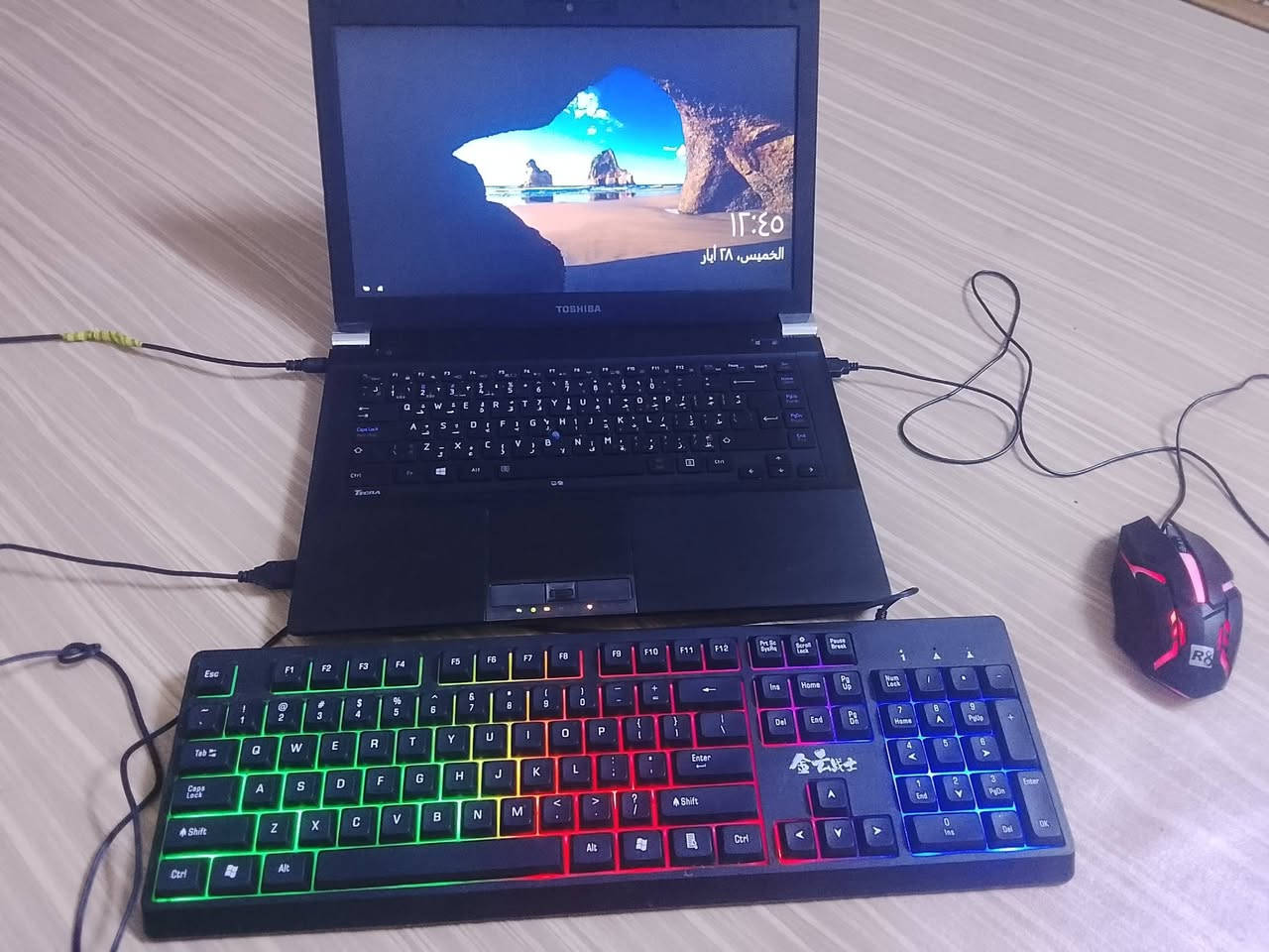 لابتوب توشيبا بنضام ويندوز 10
التخزين 250 جيجا .
مع ماوس وكيبورد RGB هديه .
فقط زر ال(B) لا يشتغل في اللابتوب.
والبطارية ضعيفة .
الملحقات (الماوس والكيبورد والشاحنه)
السعر 100 الف (مع التوصيل)
الرقم للتواصل فقط واتساب (***********) .
المكان ميسان قضاء المجر الكبير.
