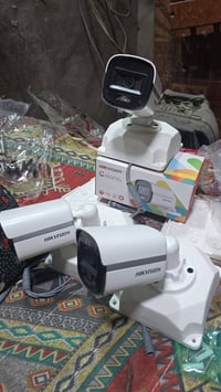 صيانة كاميرات • ٣ كاميرات • هيك فيجن كلر فيو