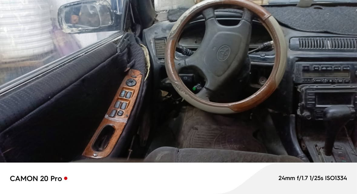 سلام عليكم سياره البيع مارك ياباني محرك كورلا ام اجف موديل ٩٣ مكان بغداد مدينه الصدر السعر  25  ورقه لاتصال عله الرقم (***********)
