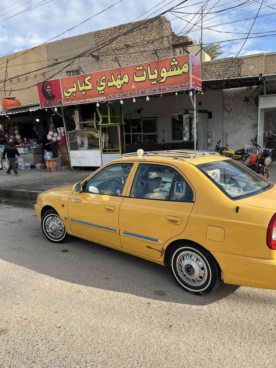 هيونداي فيرنا ٢٠١٤ السعر ٧٤
بيها طخة جوة قبق البانزين 
كير محرك حدادية مكفول رقم بغداد مشروع وطني 
مداور ثاني يوم ***********
