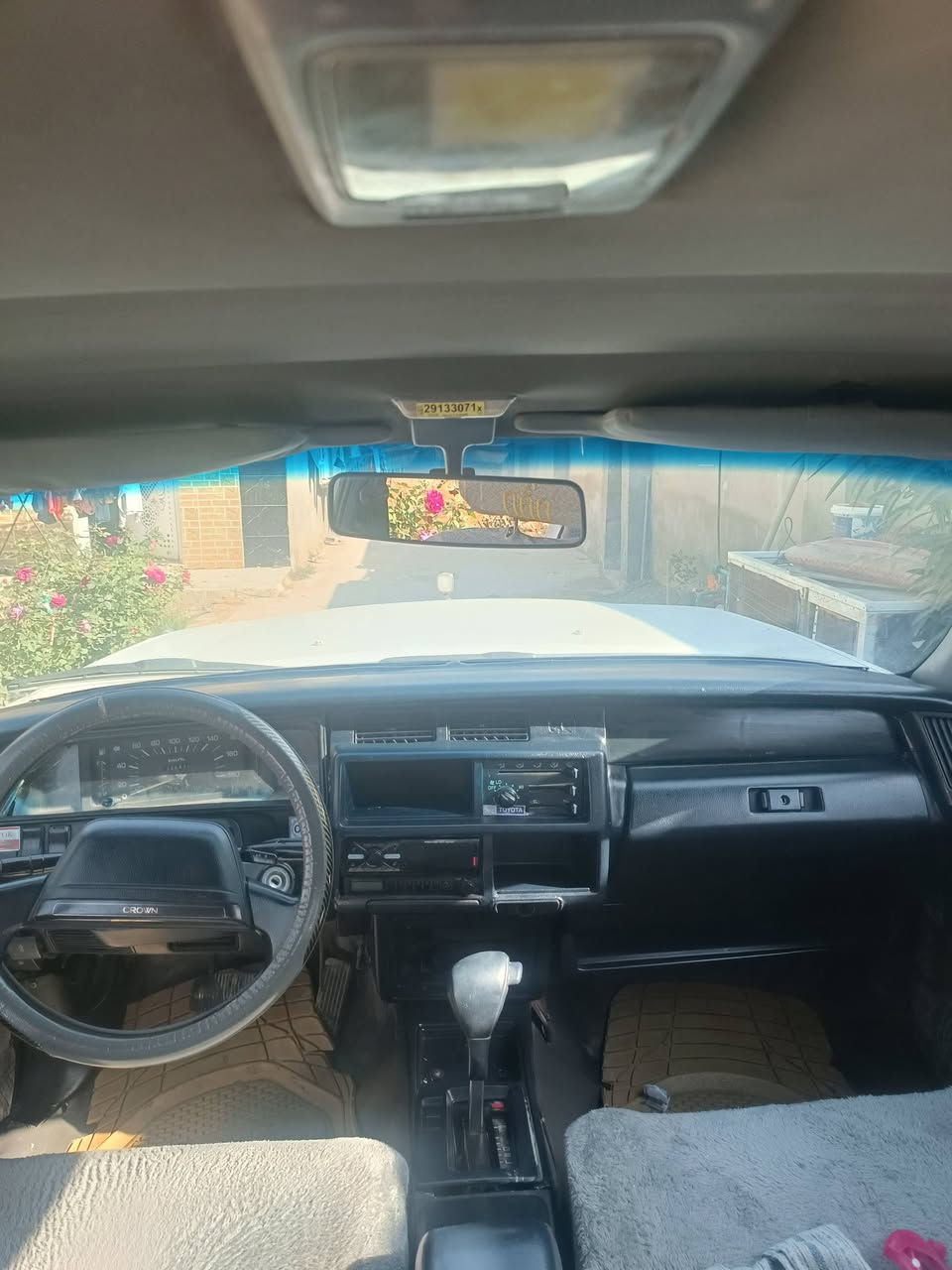 كراون ديلوكس موديل 92 
بيع او مراوس بحديث
رقم قاسيه دولي بسمي  هزه جديده 

مكفول من كص أو نقل  مصبوغه عام

حداديه امامي خلفي جديده  

السعر. 65

***********
