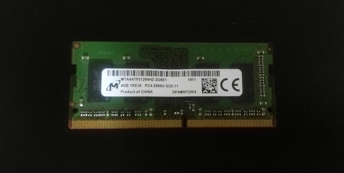 سعر 15 الف مع التوصيل
 DDR4 
4GB
 2666HZ


**إذا كنت صاحب هذا الإعلان وتريد حذفه لأي سبب، رجاءا أرسل رسالة إلى الدعم الفني**