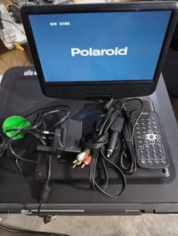 ديفيدي جديد شحن شاشة حجم ٨ سعر ٤٠ مع توصيل تصال بالرقم 07713255281