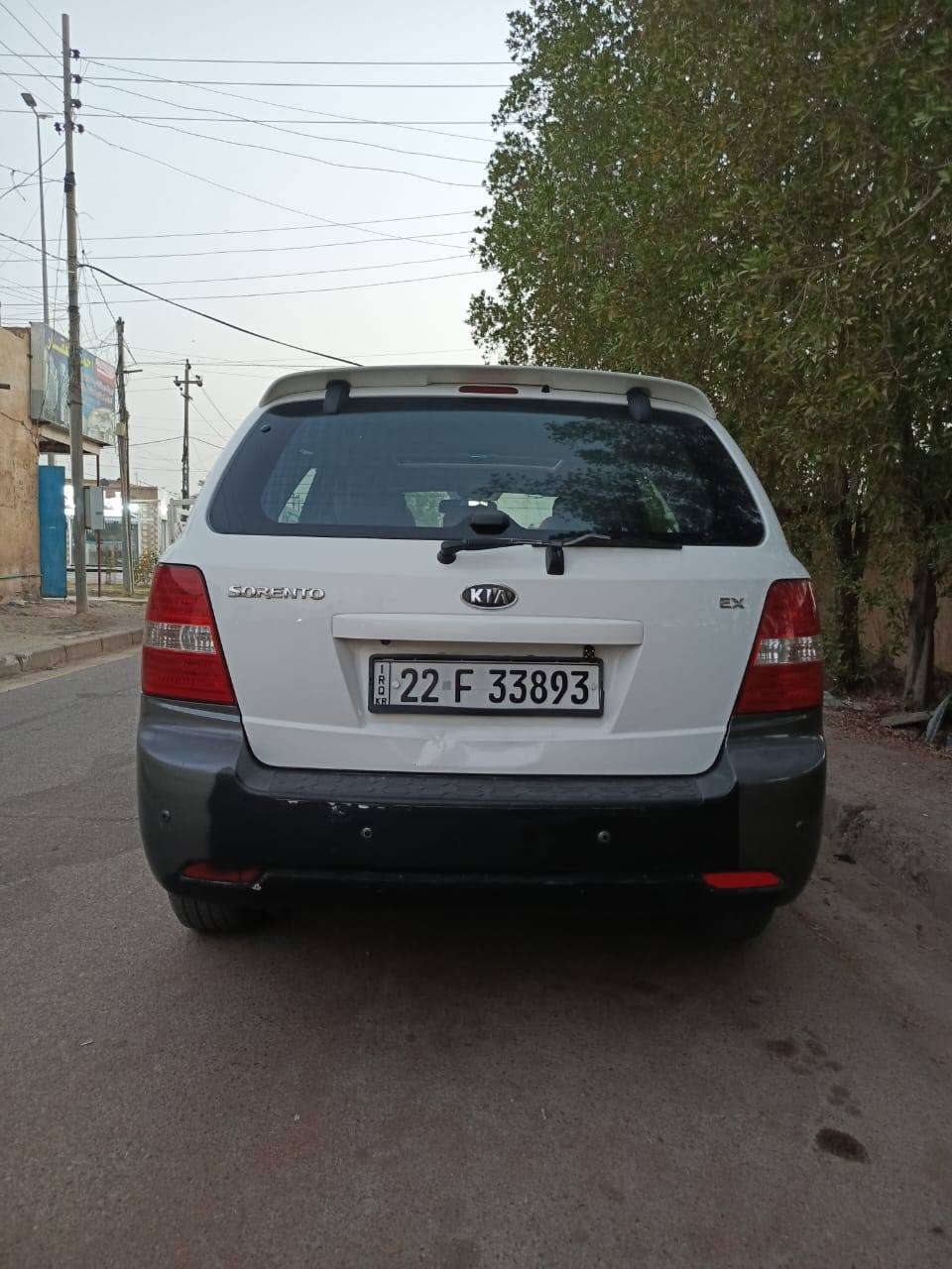 سورنتو 2009 خليجي فول مواصفات مكفوله من الحدث بيه فقط بارد بمكانين
6 سلندر سنويه 2030 بسمي 
مواصفاته كامره امام خلفي كشن كهربائي حساس خلفي امامي فته بل قمره والمري شفط سيره جاهزه من كلشي 
للتوصل ***********
