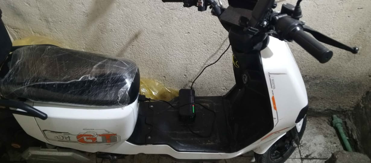 السلام عليكم دراجه شحن مديل 2025 
دراجه خير من الله نضيفه بس ما عده بل صفحه يسرا بيه شخط فط. ***********
تمشيك 70 كيلو
4 بطاريات جدد ما مبدلات لايت عالي ناصي شاير يمنه يسرا هورن ام بي ثري 
عنوان جمهوريه
سعرها 600 وبيه مجال البصرة, العراق
