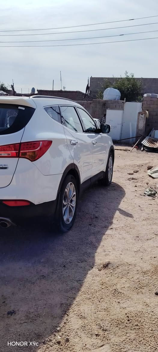 سلام عليكم سنتافي 2014 خليجي مكفولة ماعدا المؤشر عليه مكينة 6 تبريد 3 قطع السعر 175 العنوان بصرة زبير الاتصال ***********
