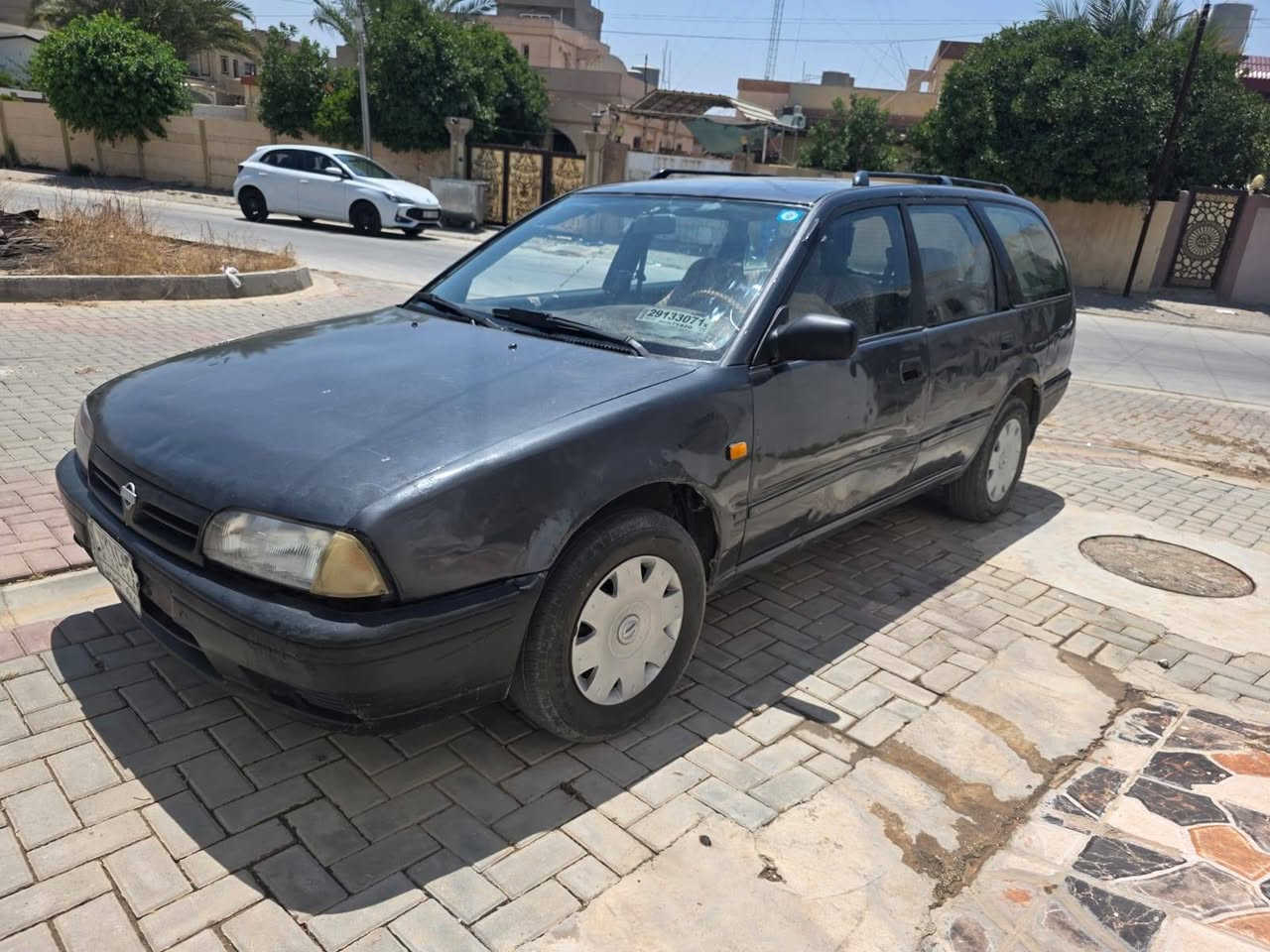 السلام عليكم 
سياره نيسان برايمر موديل 91 بدون ضربه صبغ جماليه سنويه لغايه 28  رقم كركوك مشروع وطني بيع او مراوس
السعر 18 ورقه بيها مجال العنوان كركوك ..***********
