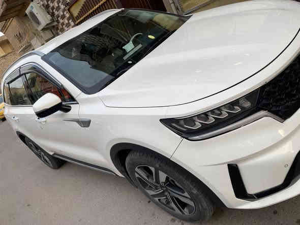 سورنتو 2021 خليجي 
٦ سلندر. ٧ راكب 
فول عدا البانورما 
تحويل مباشر 
كشنات كهرباء صندوق كهرباء 
لدات داخليه 
كير عادي واوتو 
شفتات سرعه 
مابيها اي صبغ ولا تعديل 
فقط شخوط بسيطه موضحه بلفديو 
مبدله الدعاميه فقط مكفوله من اي حادث 
داخل جلد تشغيل عن بعد
قفل ذاتي وفتح الصندوق ذاتي 
منازل منها التاير الاحتياط 

ماشيه ٤٠الف فقط 
السعر ٢٨٠ وبيها مجال 
*********** 
الاعظميه
