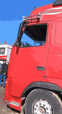 سلام عليكم
تريلة فالفو 2006 فقط الراس للبيع
بدون صبغ 
كير عادي
رقم اربيل سنوية 2031 تخلص
سعرها 150 بيها مجال 
للإستفسار اكثر تواصل مع هاذ الرقم 
***********
