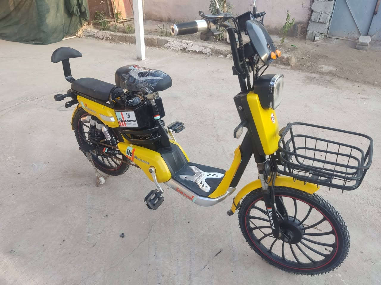 سلام عليكم. باسكل شحن  مستعمل قليل البيع شراي يدك علي هذه رقم  *********** هذه رقم واتساب ***********
