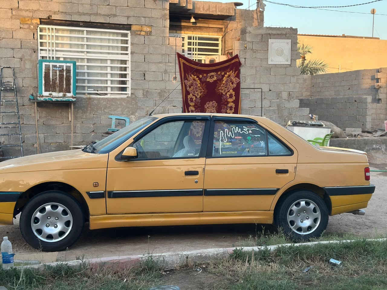 السلام عليكم
بيجو 405 موديل2010 
جاهزه كير مكينة حدادية 
سيارة بأسمي رقم انكليزي
مصفرة هيئة وغرامات
السعر 25 ورقة 
***********
