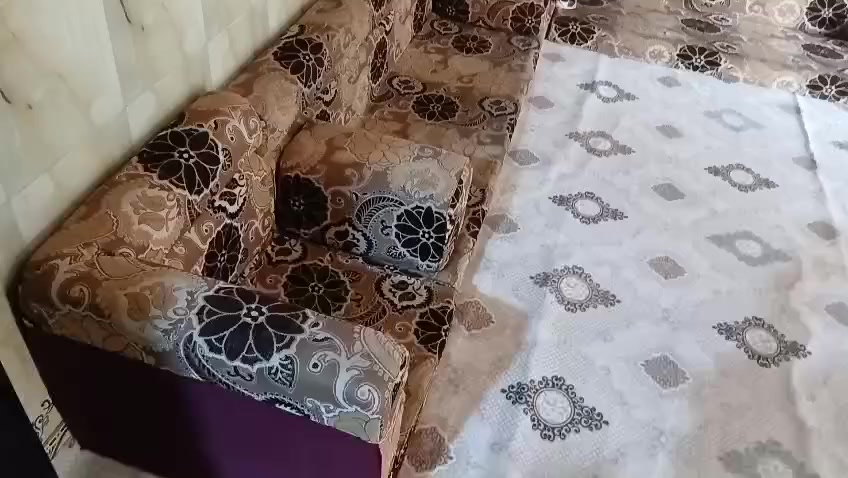 جلسة عربية نظيفه مامستخدمة هواي سعرها 300 الف وبيها مجال


**إذا كنت صاحب هذا الإعلان وتريد حذفه لأي سبب، رجاءا أرسل رسالة إلى الدعم الفني**