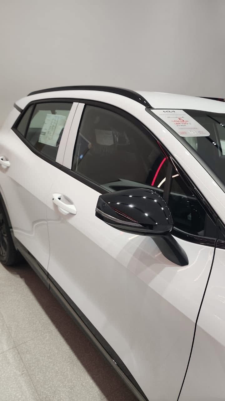 ‏Kia Sportage 2025 🚗 | Black Edition
ماشيه ١٤ الف )مرقم بغداد – داخلية جلد زيتوني مطعم بكنتارا  

ملاحضه ( السياره مستلمه من الشركه الدوليه على كتاب الشهداء السياره بأسمي لكن بعد تقريباً سنه يلا تتحول وكاله عامه تسويلك وتجي تستلم سياره من بيتي حته تضمن حقك بالتحويل ) 

المواصفات:

 •نقاط عمياء رادرات جانبيه بالمرايه

 • محرك سعة 2000 سي سي

 • بصمة + تشغيل عن بعد

 • كراسي كهرباء مع تدفئة

 • ستيرن تدفئة + شفتات كير سبورت

 • شاشة متصلة تدعم Apple CarPlay & Navigation

 • بقماره حديد 

 • تبريد شاشه مناخ منفصل

 • جنطة كهرباء خلفية

 • ويل حجم 19 إنج

 • شحن وايرليس

 • سايدبريك دگمة + أوتو هولد

 • درايف مود (أنماط قيادة)

 • مانع انحدار + مانع انزلاق

 • فول تحكمات ستيرن

 • كامرة دوارة + حساسات أمامي وخلفي

 • لايت زينون عالي/ناصي + LED ليزري نهاري

 • بك لايت LED

 • المرايا الجانبية كهرباء مع إشارة

الضمان:

 ضمان 5 سنوات / 100,000 كم – شركة الدوليه العراقيه

 ٨ تبديلات دهن مجانية (كل 5,000 كم) وسنه مساعدة طريق 

📍 العنوان: بغداد 

📞 للتواصل: ***********

السعر ٣٦.٥٠٠ مليون وبيهه مجال بسيط
