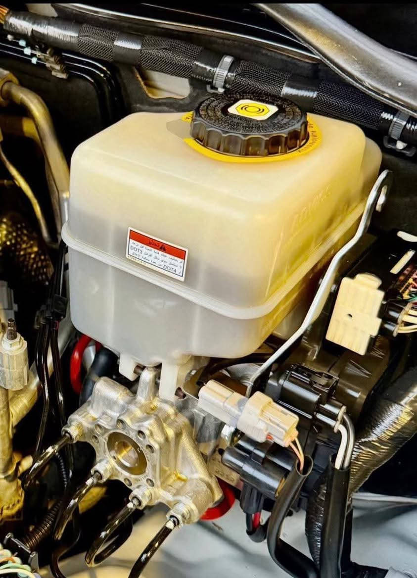 لاندكروز 2021ساز SAS وايت ادشن للبيع
المواصفات :

محرك V8 4600 المرغوببب

كامرات 360درجه

فتحة سقف 

حساسات اماميه وخلفيه 

لايت LED

مراية قلابه

تبريد شغال ثلاث قطع 

ومواصفات خير من الله 

السياره خليجيه ساز وايت ادشن 

وهواي تفاصيل متنذكر جديده جداً 

625$ وبيها مجال

السياره كفاله عامه من الشخط والرصعه السورنا بالمنشور

ماشيه 51 حقيقي

المكان البصرة ملاحظه اني مكلف بالنشر اتصل بصاحب السياره وبالخدمه 

للاستفسار ‭ ***********
