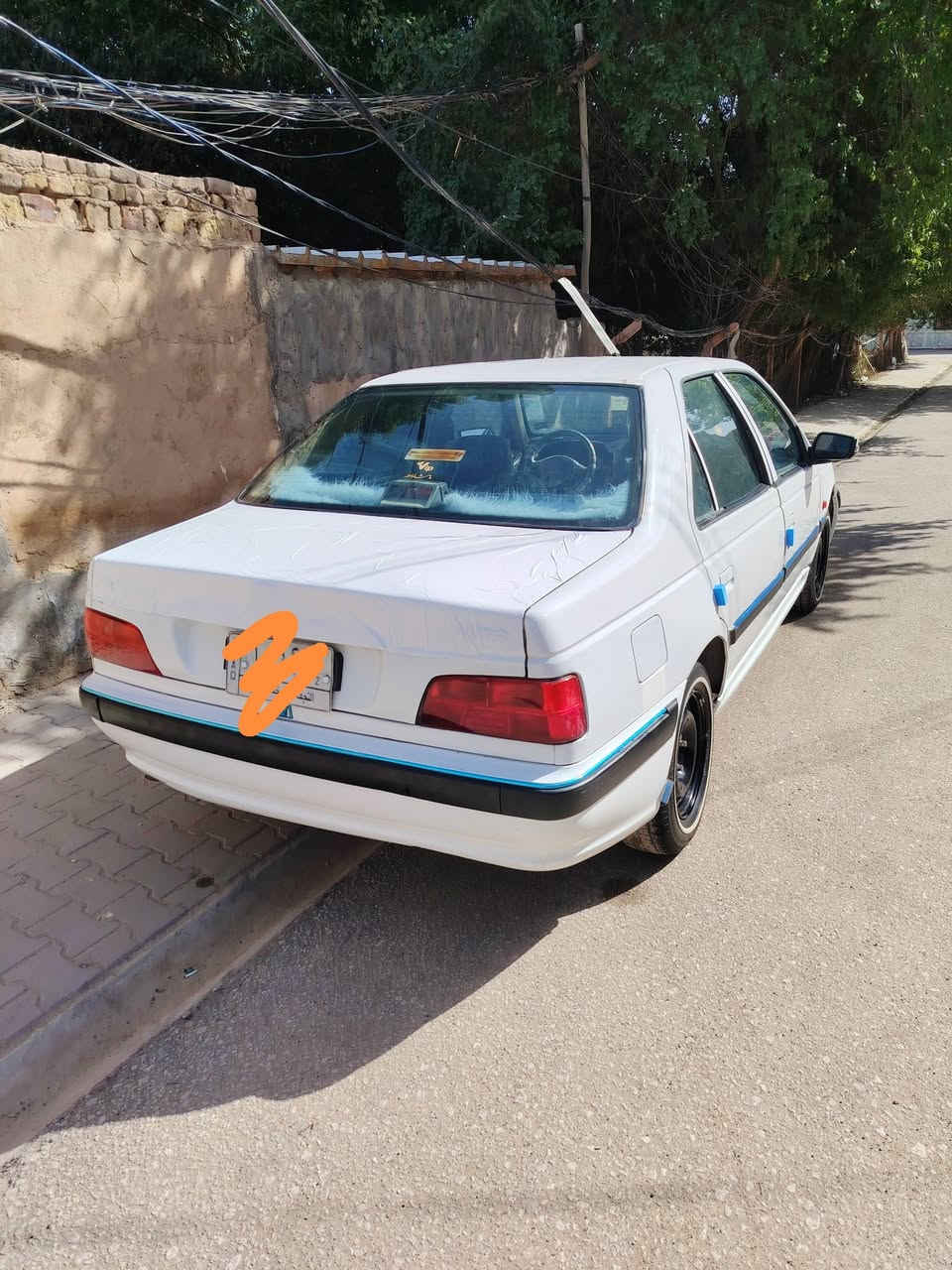 سلام عليكم ورحمة الله 
بيجو بارص 2015 رقم نجف راعيه موجود يريد مداور ب نجف سياره مكفوله من تبديل و ضربه بيه بارد شي قليل مابين بل صوره سياره. محركة ما ملعوب بي تايرات ابو الخطه حداديه قبل سبوعين سويته. دوشمه سستم سماعات كهربائيات كله شغاله التبريد كمبريسر جديد فريز جديد بس اكو ليك ب بل بوري كاعد يسرب غاز. سياره سنتر لوك ريموند . مجرد ارح بيه للدوام وارجع  السعر ٥٦ وبيه مجال جداً بسيط  الله شاهد                  السياره متعوب اعليه 
العنوان نجف الاشرف كوفه فلكة الشهرستاني الرقم *********** رجا.ً المو شراي لا يتصل ويأخرني
