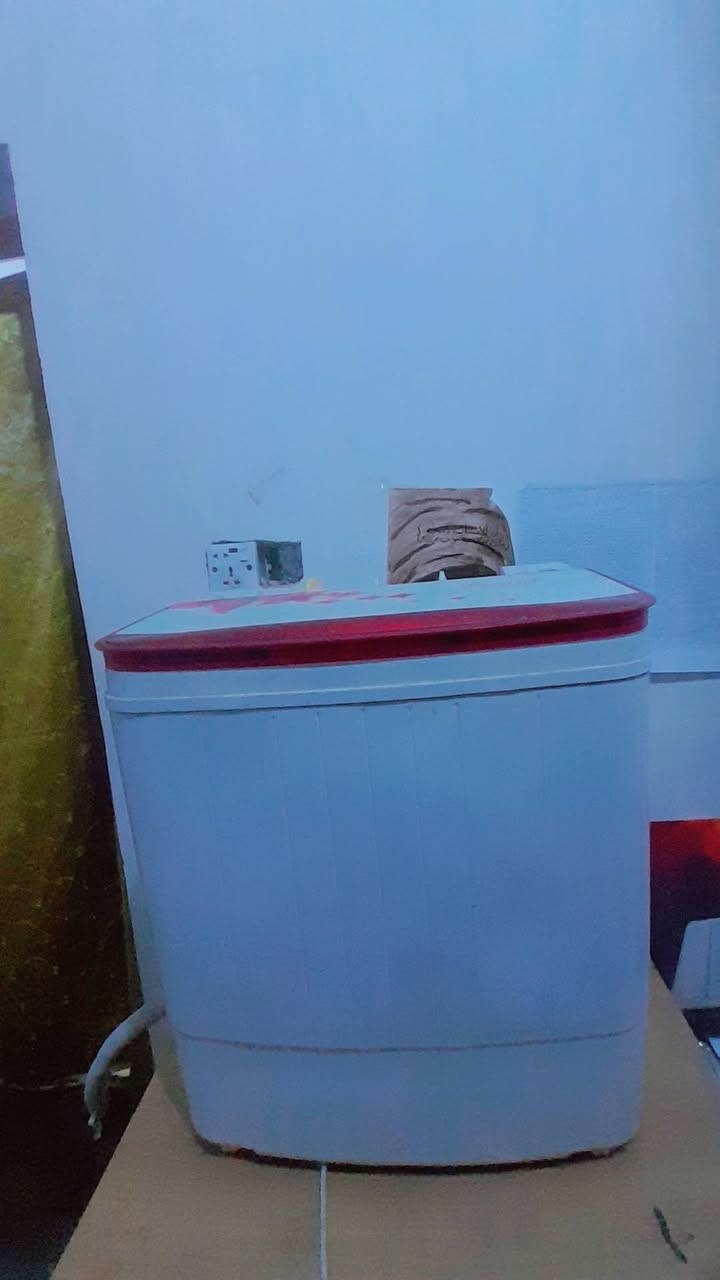 سلام عليكم 

غساله اطفال حجم صغير

شغاله غسل وتنشيف
السعر 25
العنوان بلديات شارع المصرف 
***********
