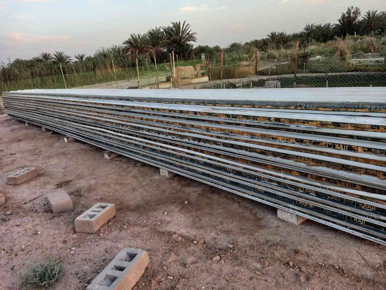 سندويج للبيع ١١ قطعه المتر ١٠ الاف مستخدم قليل بعده جديد الهوير اتصال ***********
