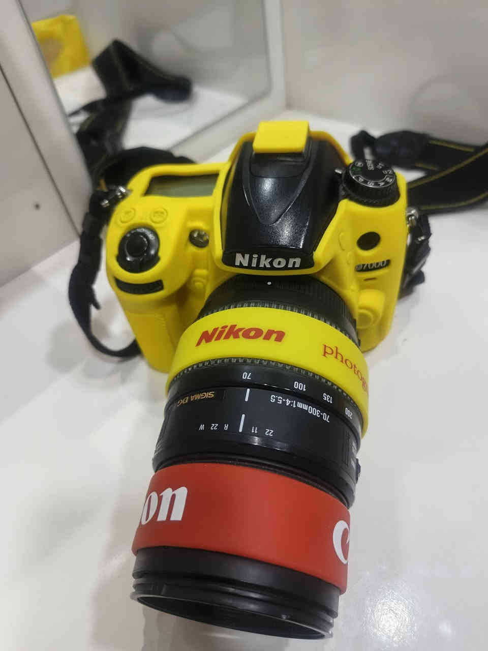 كاميرا نيكون7000 للبيع  نضافه80%
بطاريات 2 
رامات 2
عدسات 2
استان تصوير
تفصالات تايبسي 2 تفصالات إيفون 1
شاحنه + كيبل شاحنه 2
 
السعر 450 وبيها مجال قليل

العنوان البصرة ***********
