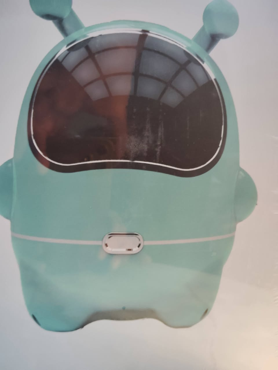 🤖💖 الروبوت الرفيق الذكي
✨ يُعرف أيضاً باسم Eilik Smart Robot
📦 تفاصيل المنتج:
🔹 الوظيفة: روبوت مكتبي تفاعلي يعمل بالذكاء الاصطناعي ومصمم كرفيق لطيف 🤍
🔹 يتفاعل مع المستخدمين من خلال اللمس 🤲، الصوت 🔊، والمستشعرات
🔹 يُظهر مشاعر مختلفة 😄😴😲 ليكون مثل حيوان أليف آلي 🐾
🔹 يشغّل موسيقى وأغاني 🎶
🔹 يتحدث اللغة الإنجليزية 🇬🇧 والصينية 🇨🇳
🔥 🔥
🎁 مثالي للهدايا، المكاتب، وغرف النوم
#روبوت  #إيليك #إيمو
#روبوت_تفاعلي #ذكاء_اصطناعي #تقنية
#eilik #eilikrobot #emorobot #robotcompanion
#desktopfriend 
#هدية 
#هدايا_ذكية
#كيوت  #لطيف #cute #giftideas #kawaii


**إذا كنت صاحب هذا الإعلان وتريد حذفه لأي سبب، رجاءا أرسل رسالة إلى الدعم الفني**