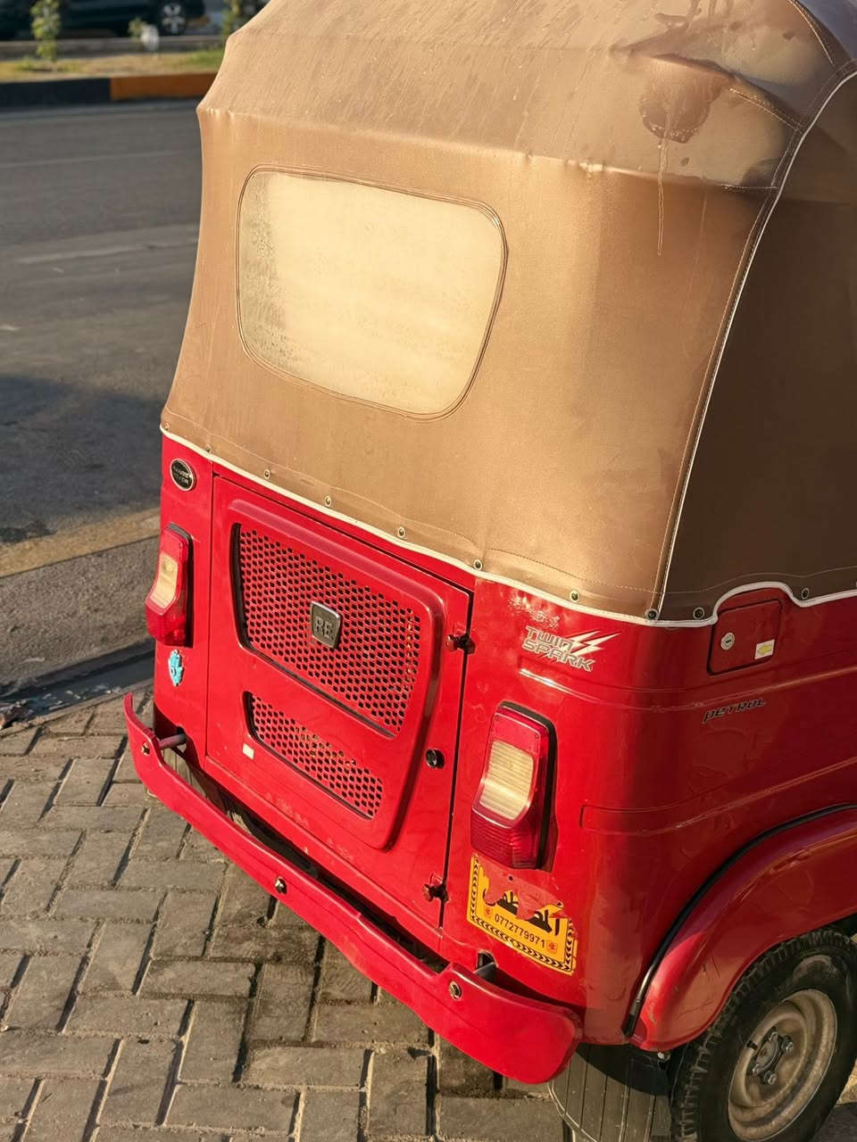 سلام عليكم تكتك موديل 22شهر 8رقم وسنويه بسمي تحويل ثاني يوم شراي بنتصل ***********
