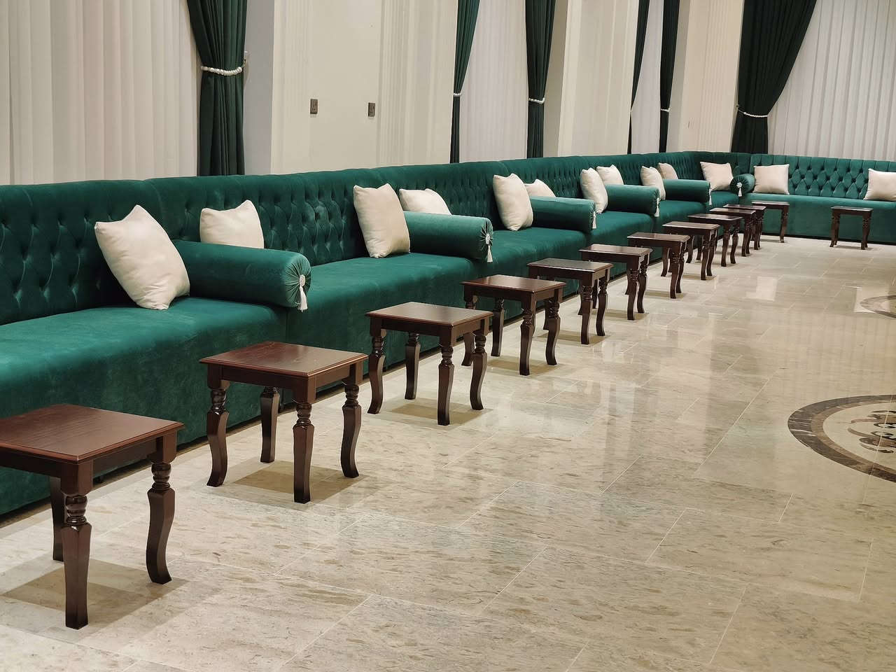 مجمع القيصر فرع  كركوك حي الاسرى   يعلن معملنا 
وعروض خاصه
 
ديوان حسب طلب موديلات و ضمان 3سنوات حقيقي السعر  300 الف
ديوان موديل تركي اسفنج 8 سم ضمان خمس سنوات حقيقي السعر٣٥٠ الف

قياسات الديوان 7 و امتار حسب الطلب المتر ٦٠ الف 
يوجد قياسات الطلب و جيمع الوانات اكثر من 
 ٣٩ الوان 

متوفر بجميع الالوان  لمشاهده الالوان زياره معرضنا 

🏢 العنوان   كركوك حي الاسرى قرب موقف الكوسترات 
 

للاستفسار والتواصل 0783 252 7511  *********** /***********
️
️
